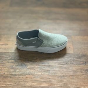 vans in wide sizes